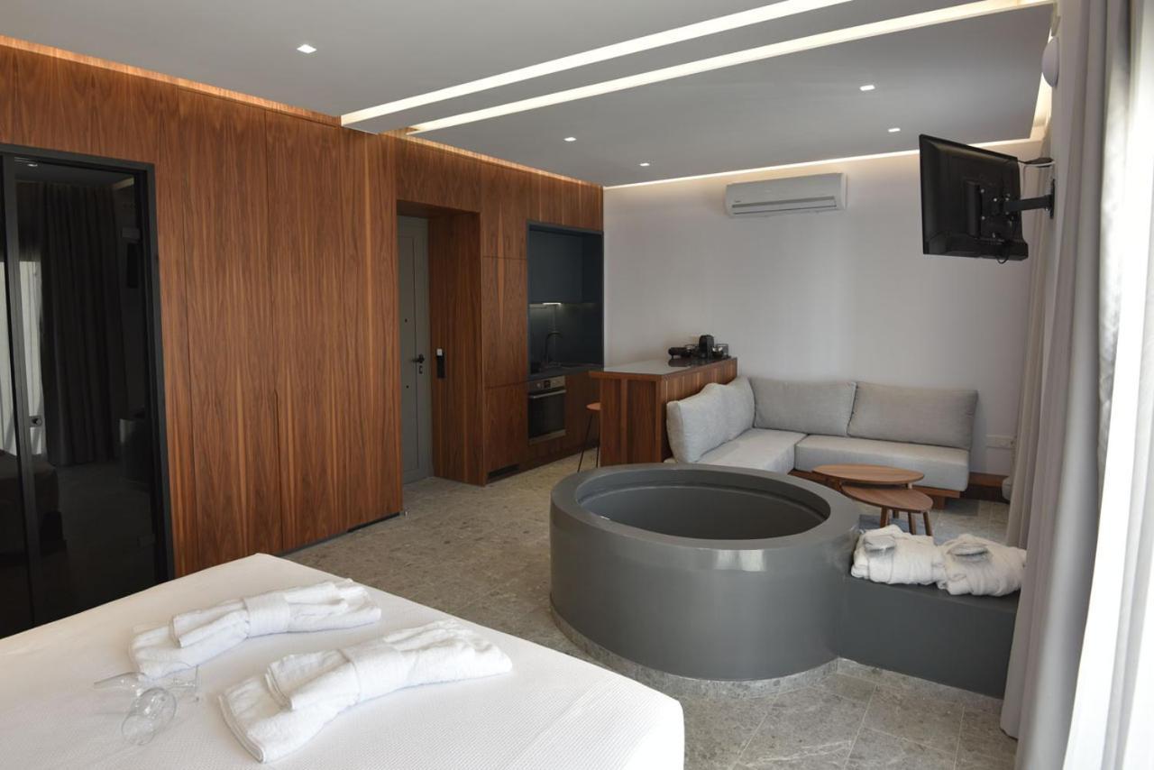 Rose N Stone, Queen, Luxury Houses Tinos Exterior photo