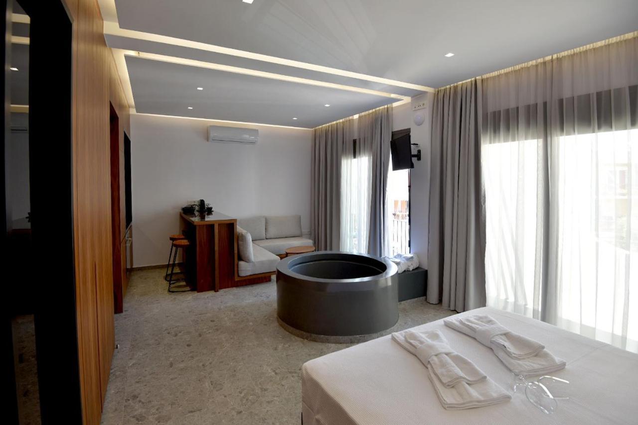 Rose N Stone, Queen, Luxury Houses Tinos Exterior photo